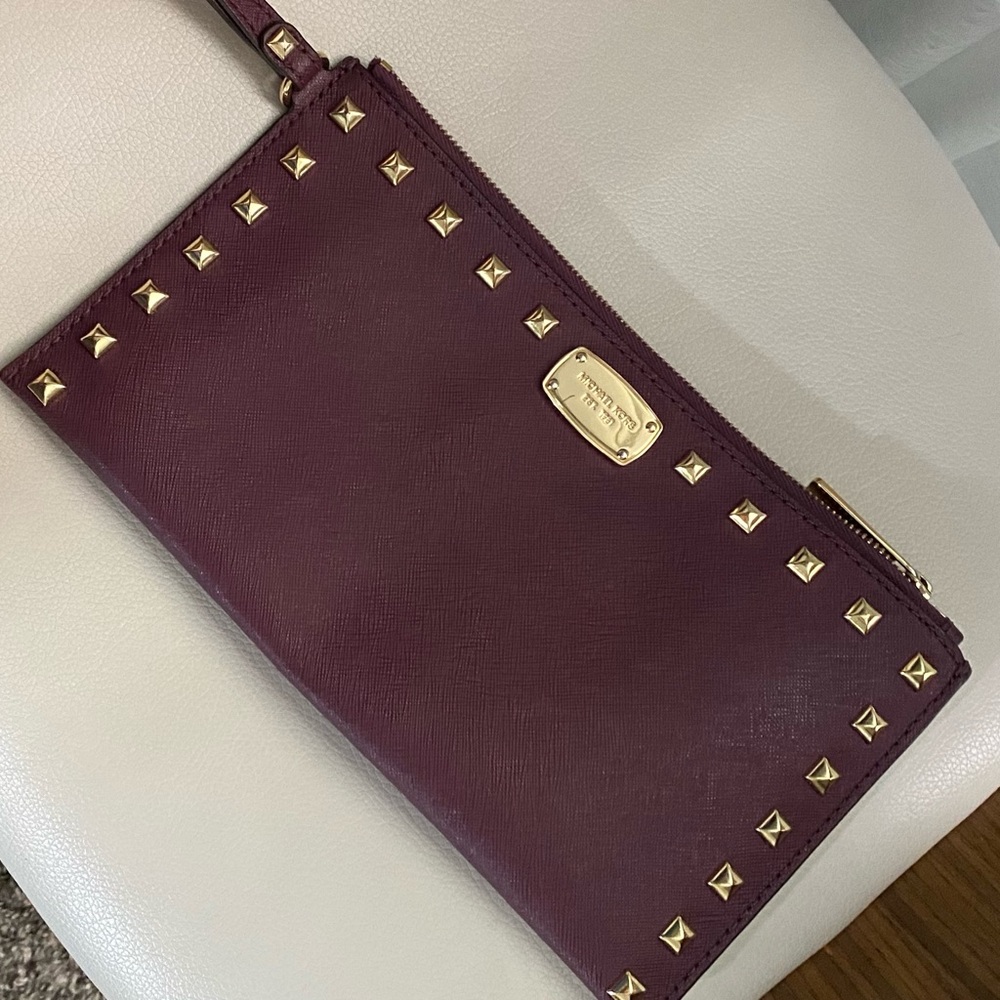 Michael kors wristlet clutch wallet